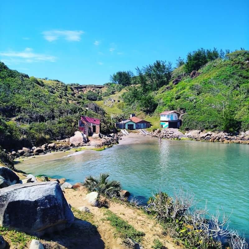Praia dos Amores